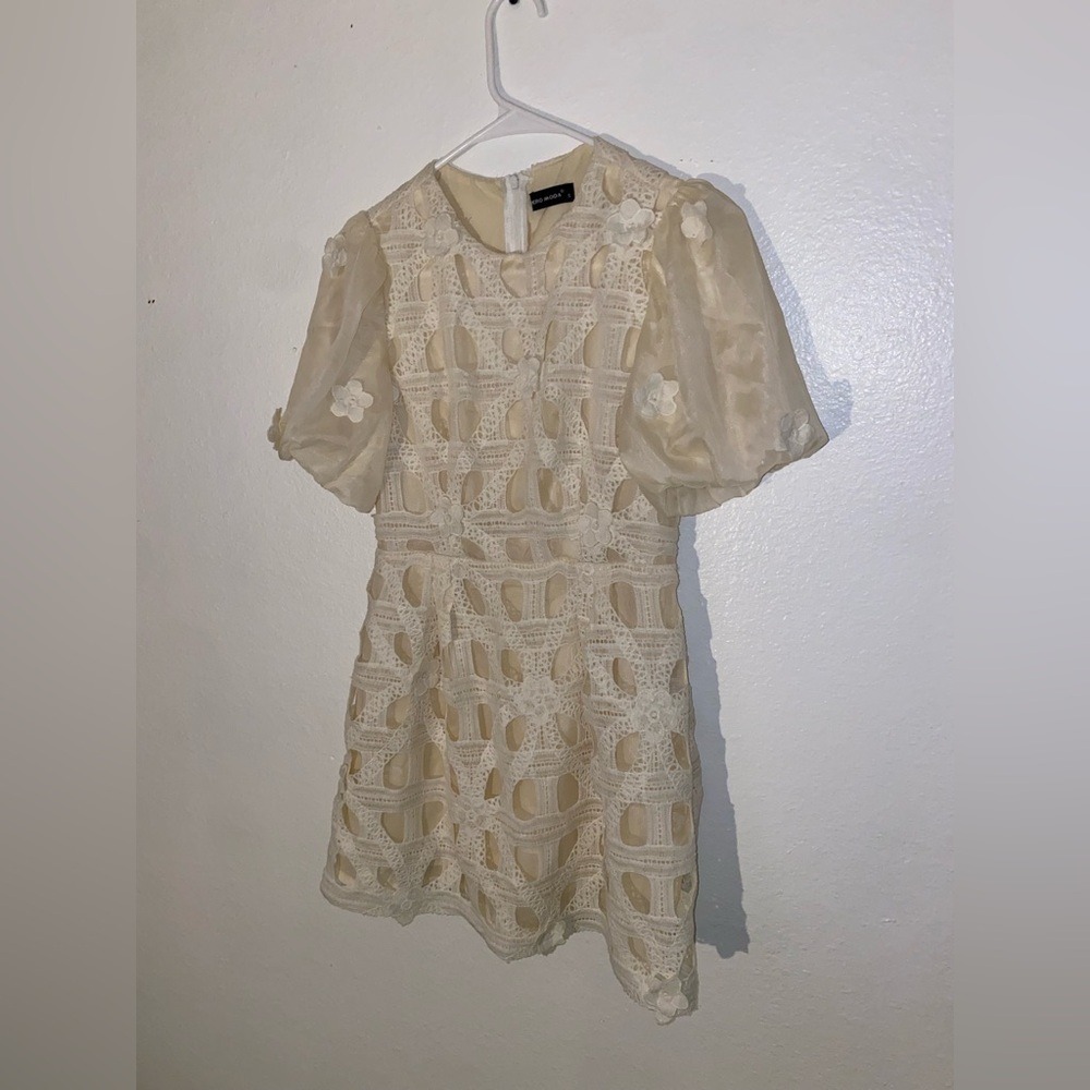 Vero Moda women’s size small cream white floral lace mini dress